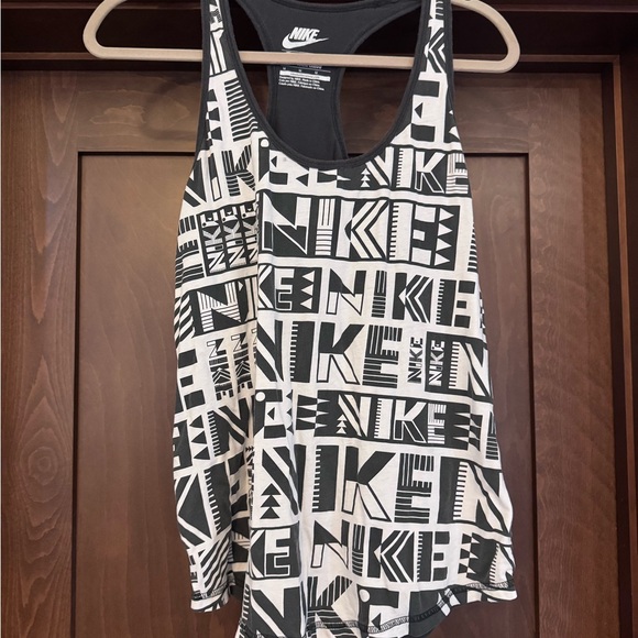 Nike Tops - Nike Women's Monochrome Graphic Tank Top